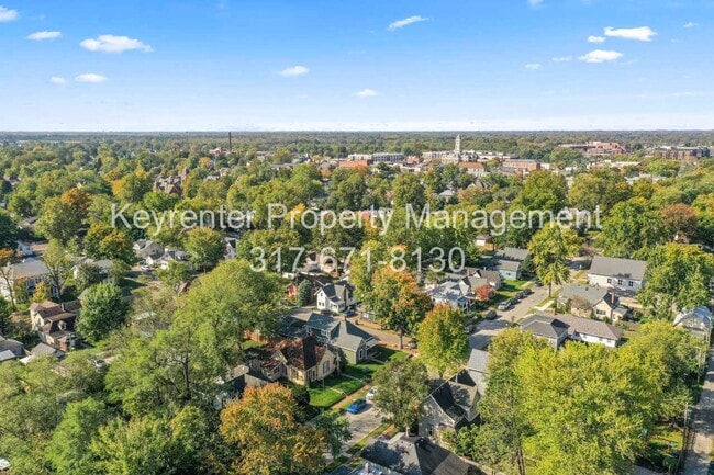 Building Photo - Charming 1 Bedroom near Noblesville High School and Downtown.