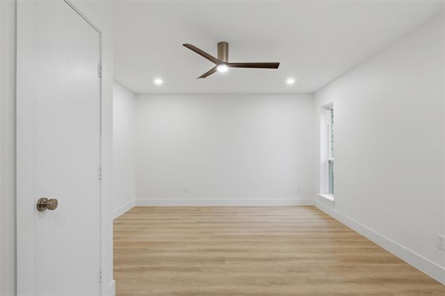 Building Photo - 7517 Meadow Oaks Dr