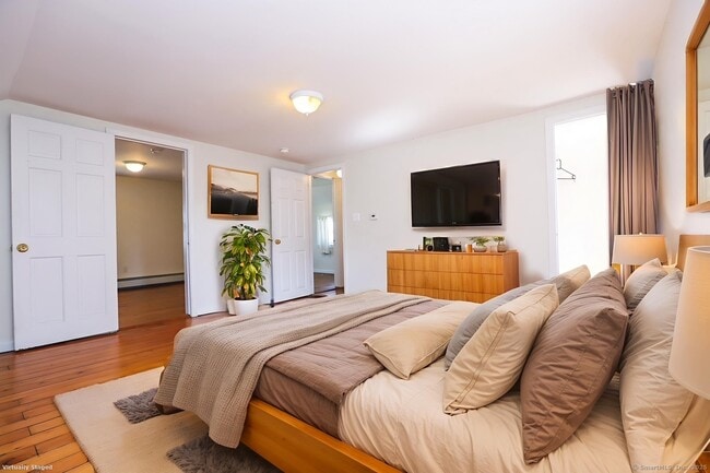 Building Photo - 257 Litchfield St