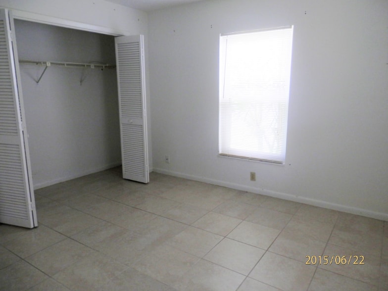 Building Photo - 10022-10028 8th St N