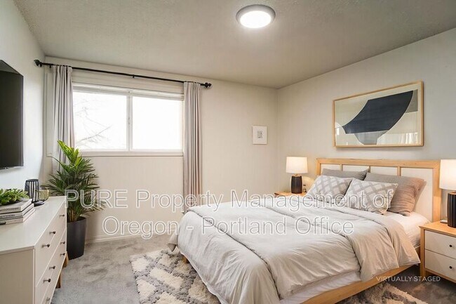 Building Photo - Burnside Manor