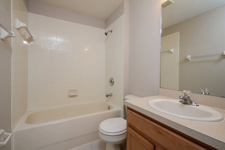 Building Photo - 10313 Celtic Ash Dr