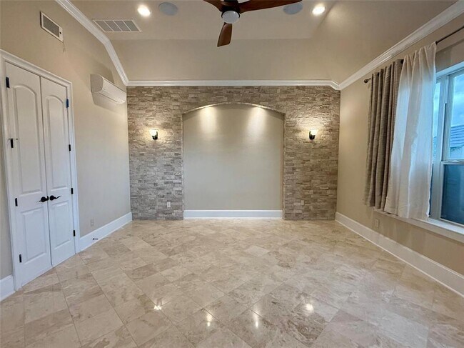 Building Photo - 25627 Fleming Lodge Ln