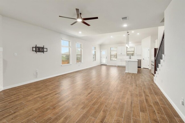 Building Photo - 1228 Calendula Trl