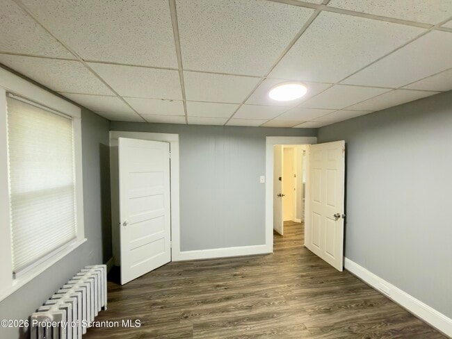 Building Photo - 536 Moosic Rd