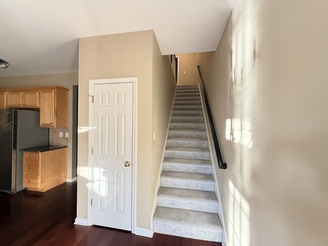 Building Photo - 1705 Waters Edge Trail