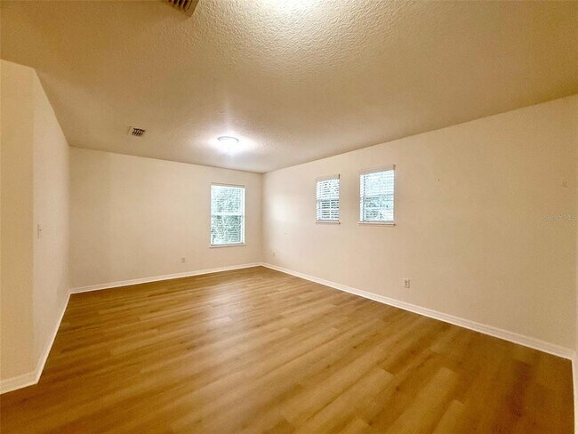 Building Photo - 1642 Buckeye Falls Way