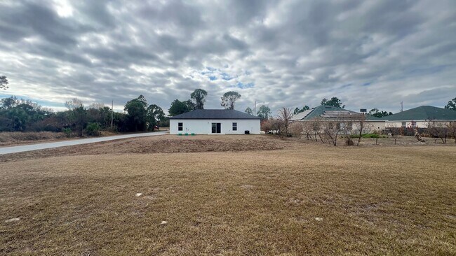 Building Photo - Stunning 3 Bedroom, 2 Bath Home in Palm Bay!