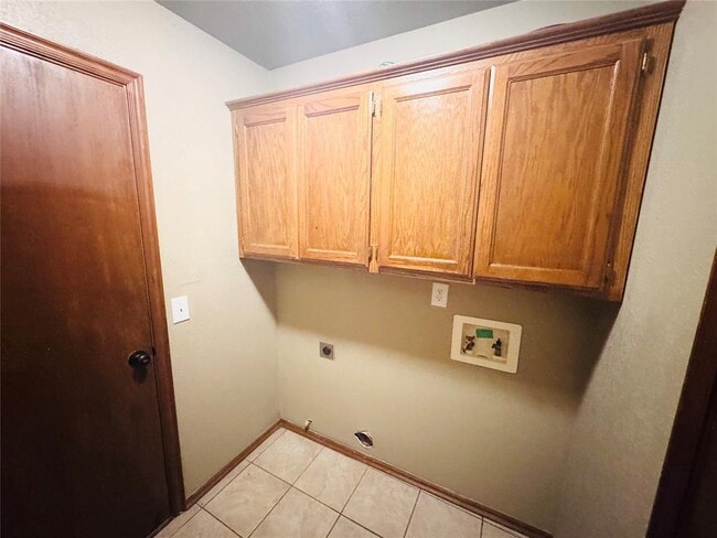 Building Photo - 209 Bradgate Dr