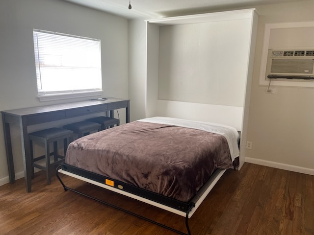 MURPHY BED STUDIO - 1409 S Quaker Ave