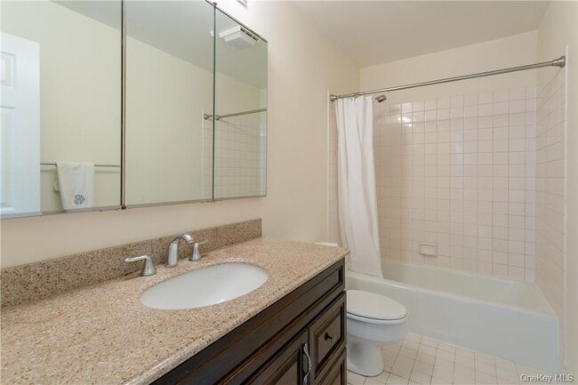 Building Photo - 118 Stone Bridge Square