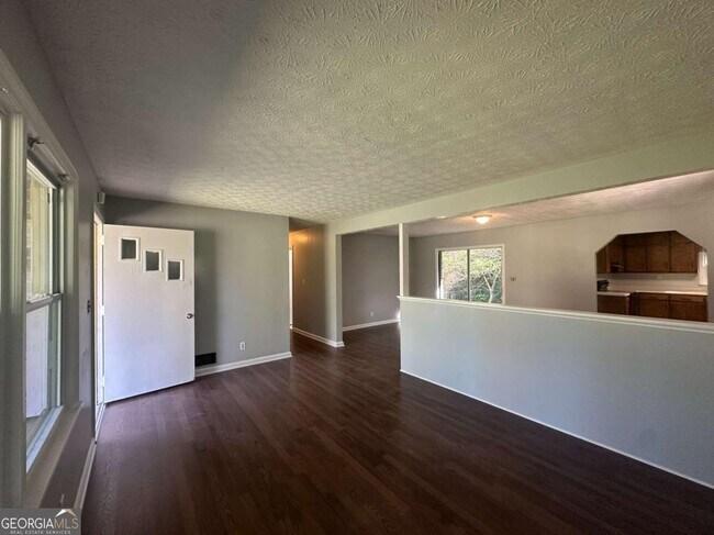 Building Photo - 1809 Stratford Arms Dr