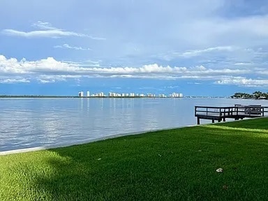 Building Photo - 52 Yacht Club Dr