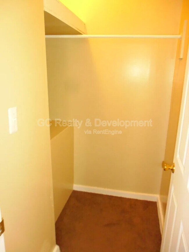 Building Photo - 1837 N Francisco Ave