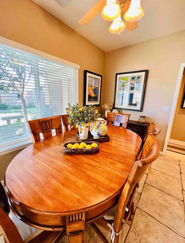 Building Photo - 4 Bedroom Home for Rent in Chico CA | 3 Bathrooms, Fireplace, Yard & Garage