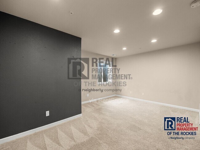 Building Photo - 2702 Rigden Pkwy