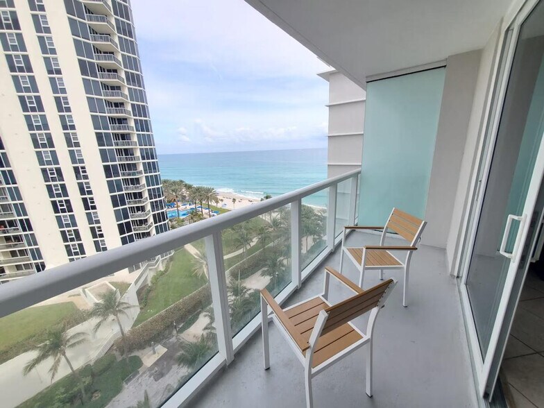 Building Photo - 19201 Collins Ave