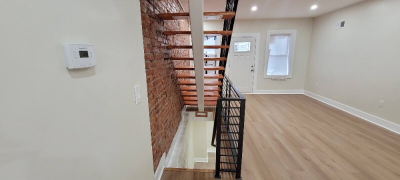 Building Photo - 1517 S Napa St