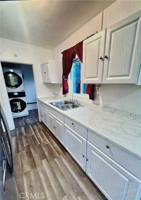 Building Photo - 9744 Charnock Ave