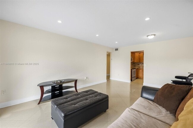 Building Photo - 10401 SW 108th Ave