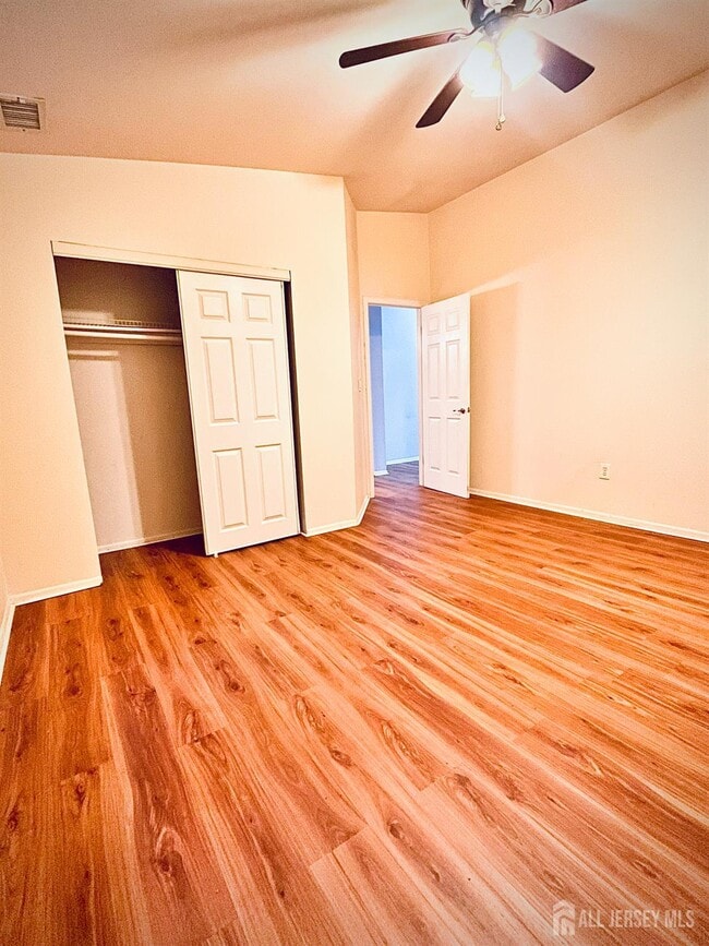 Building Photo - 4183 Bayberry Ct