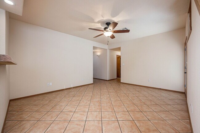 Building Photo - 2353 Saturn Cir