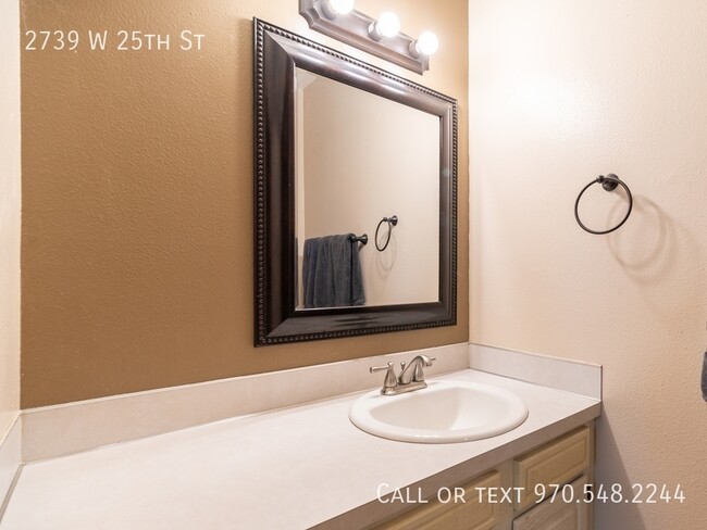 Building Photo - 2739 W 25th St