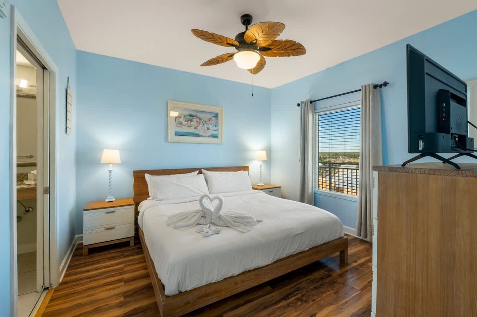 Building Photo - 17729 Front Beach Rd