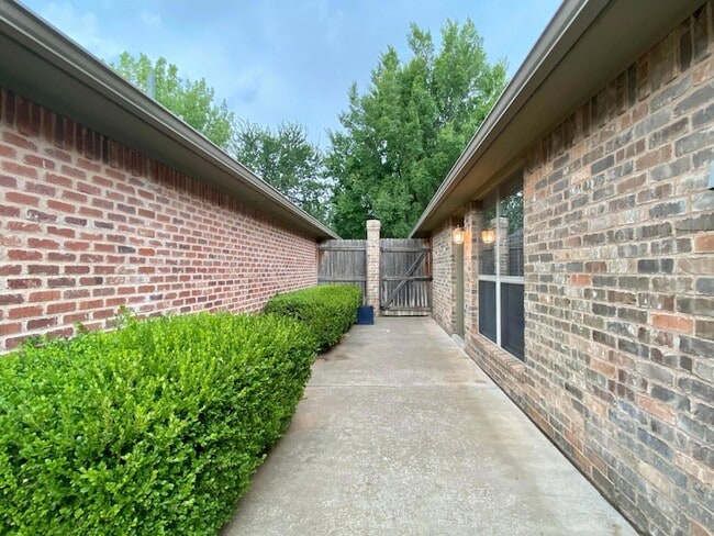 Building Photo - 4805 Cape Colony Drive