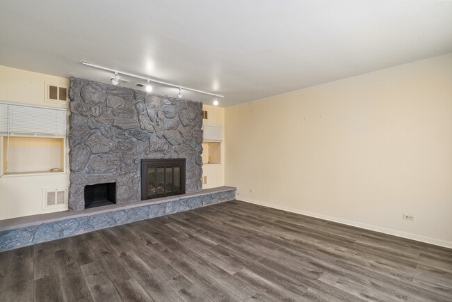 Building Photo - 12305 Derby Ln