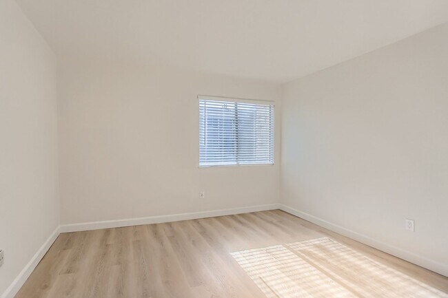 Building Photo - 4400 S Quebec St
