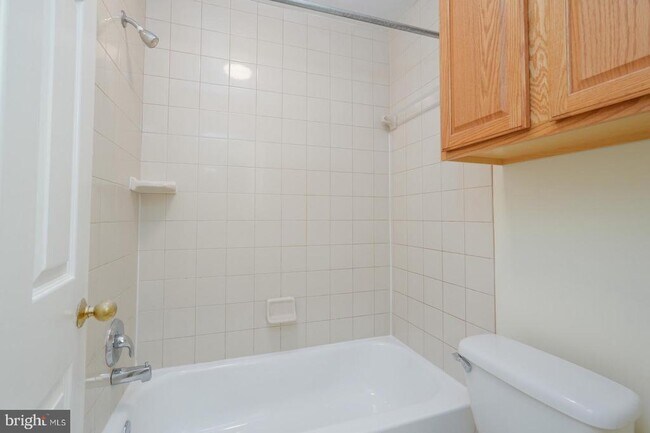 Building Photo - 5800 Inman Park Cir