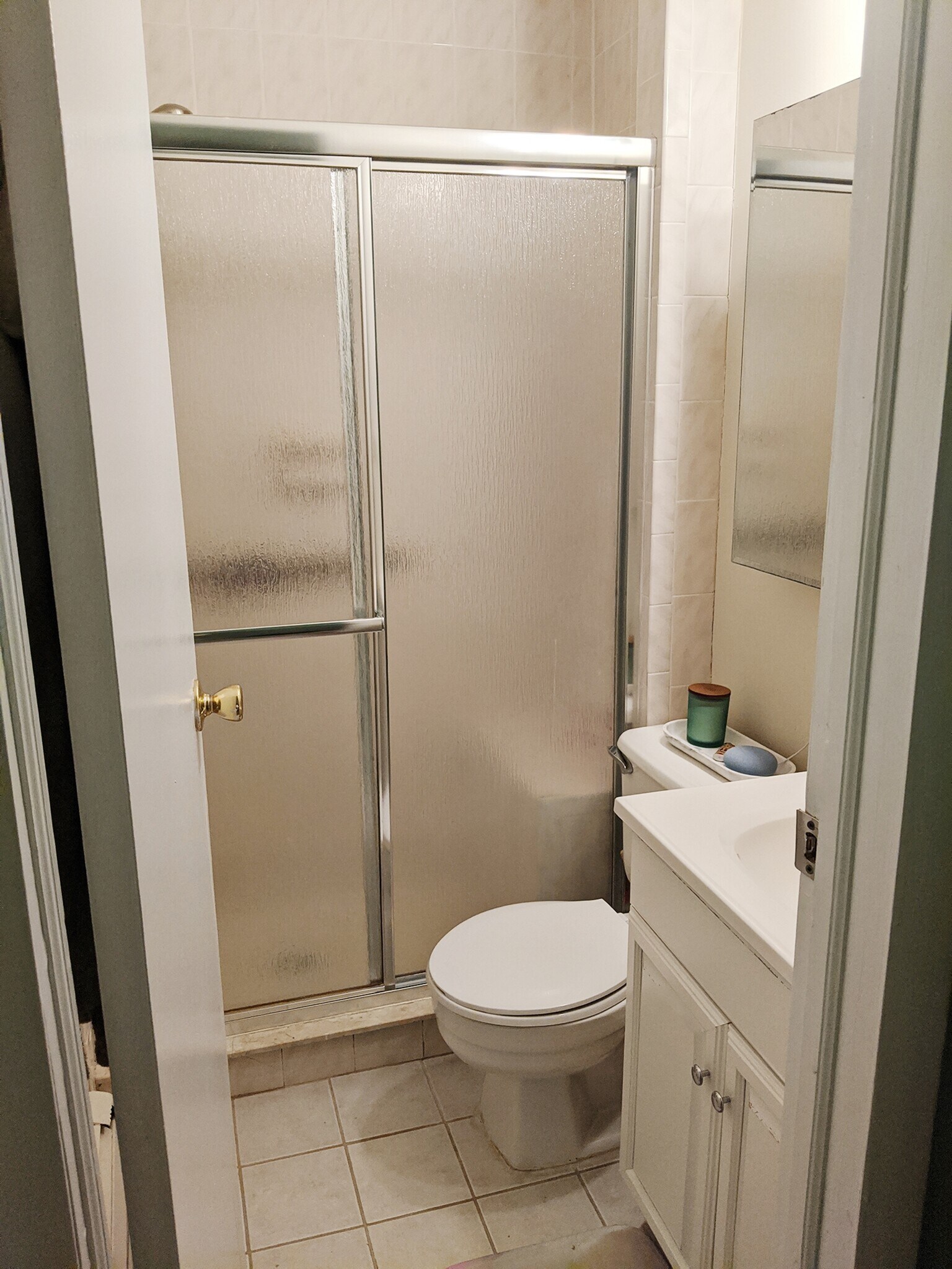 Building Photo - 17 Hillside Ave