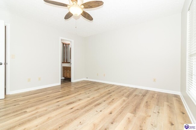 Building Photo - 214 Eagle Way