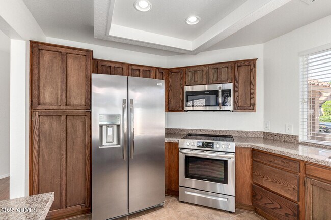 Building Photo - 9285 E Sutton Dr