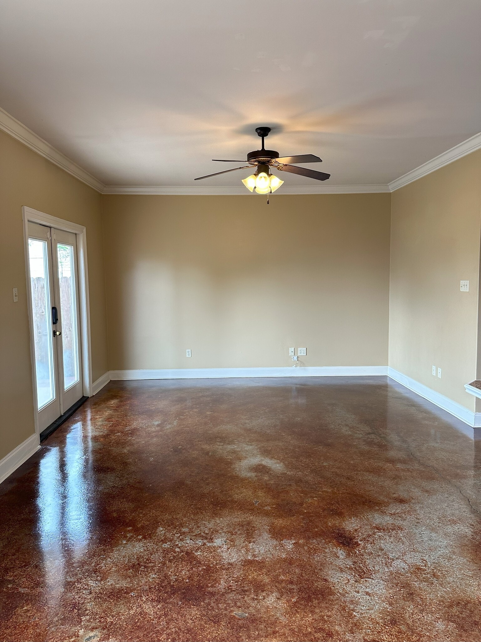 Building Photo - 111 Village Square Dr