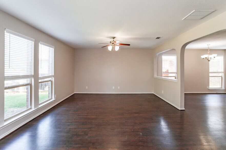 Building Photo - 5053 Britton Ridge Ln