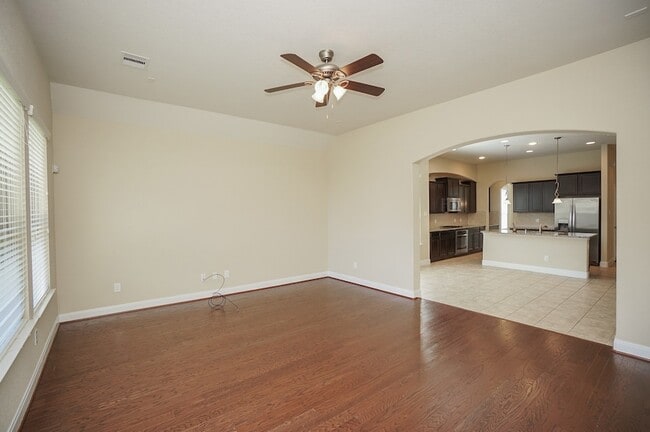 Building Photo - 28515 Pleasant Forest Dr