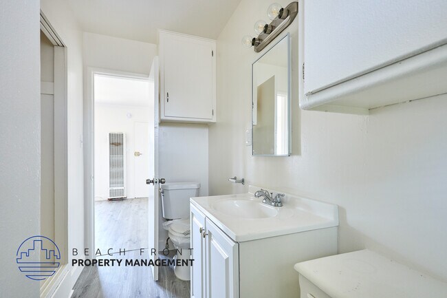 Building Photo - 436 W. Magnolia Street