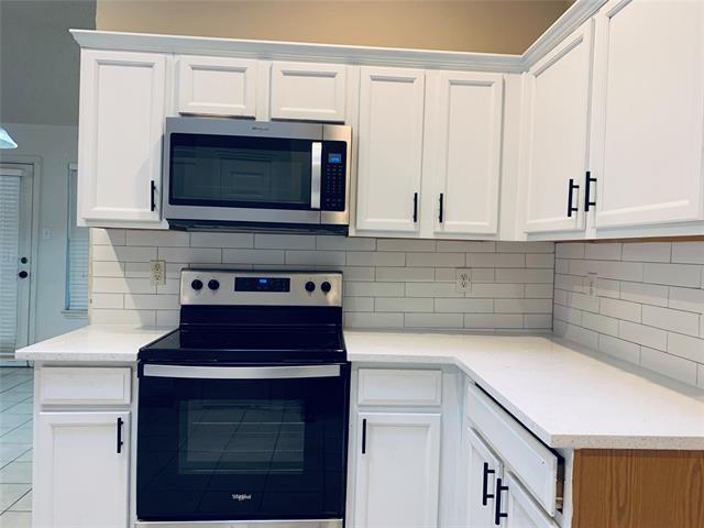 Building Photo - 5901 Jewel Dr