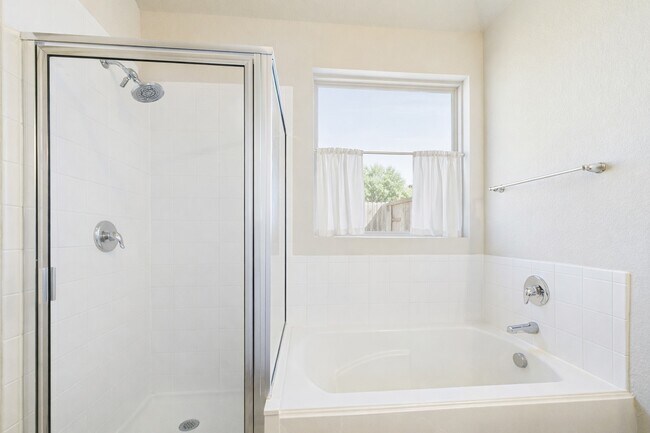 Building Photo - 5206 Rosehill Ridge Ct