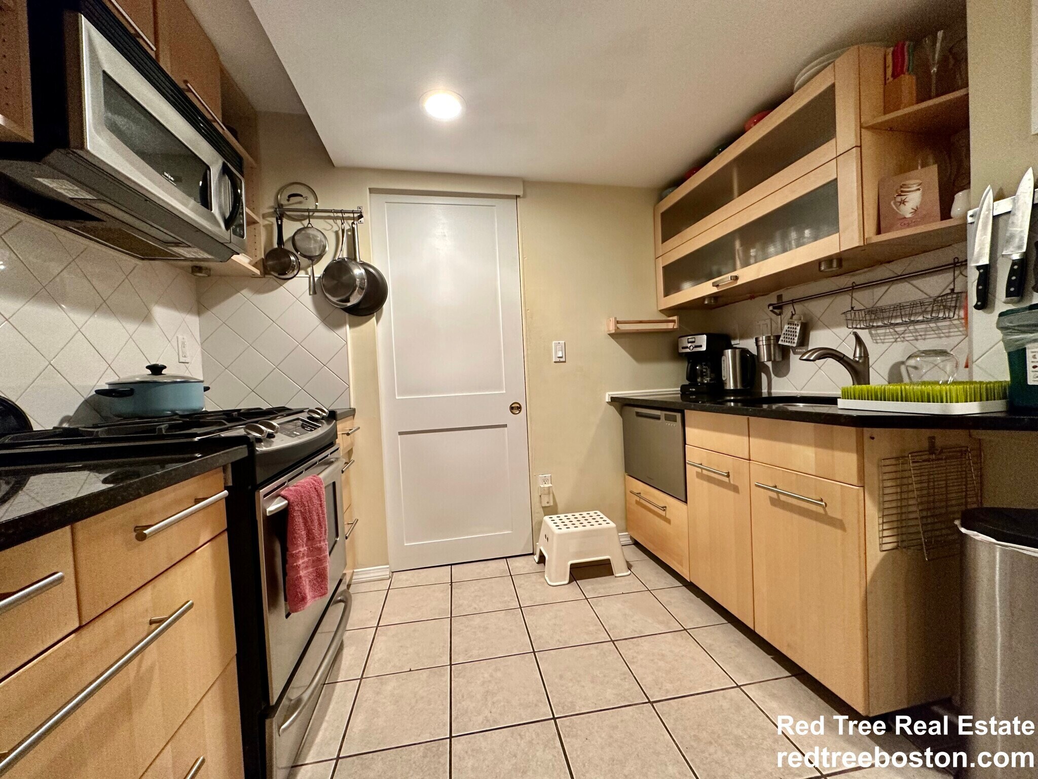 Building Photo - 8 Fulkerson St