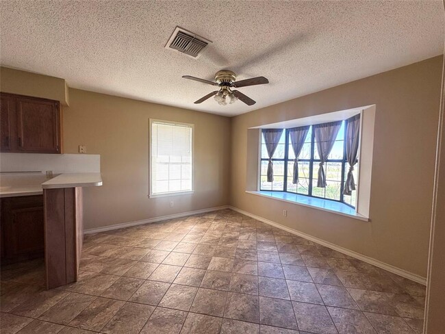 Building Photo - 11651 FM 1371