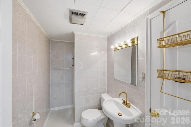 Building Photo - 214 Latta Ave