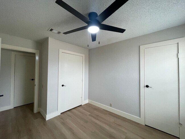 Building Photo - Gorgeous One-Story Home for rent in Euless!