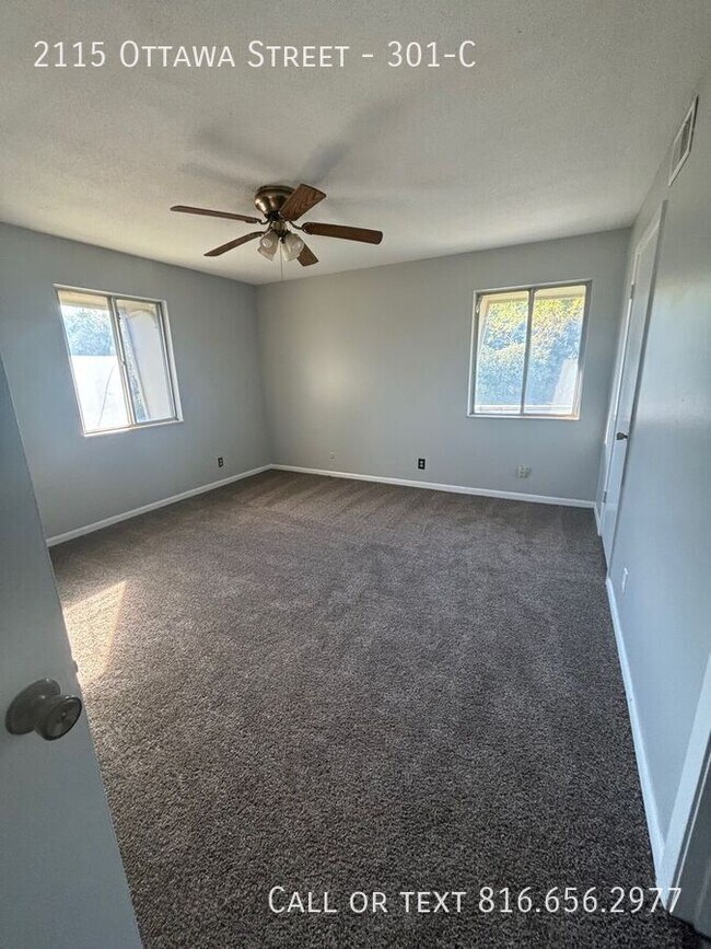 Building Photo - 2115 Ottawa St