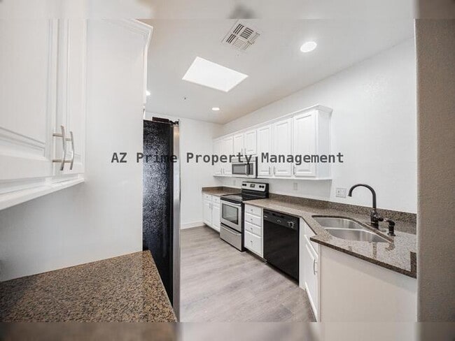 Building Photo - 23750 N 75th Pl