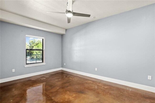 Building Photo - 1807 Poquito St