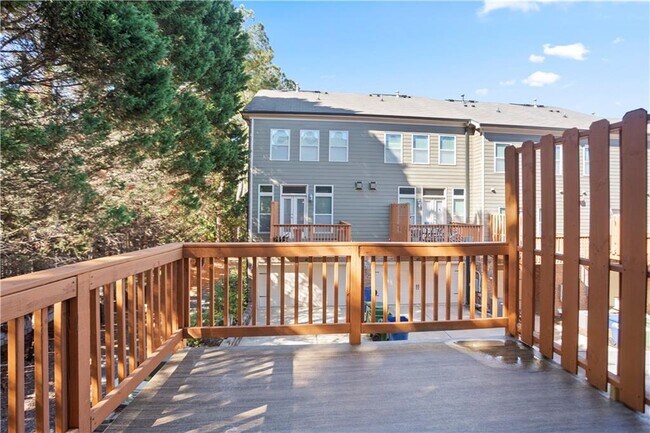 Building Photo - 2253 Lavista Ct NE