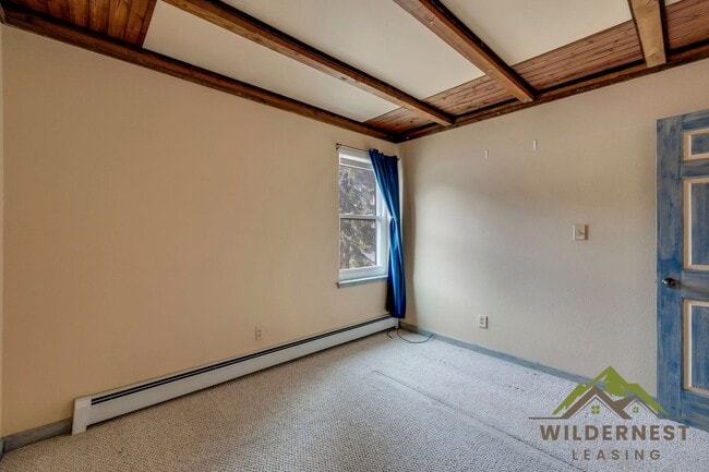 Building Photo - 4400 Lodge Pole Circle